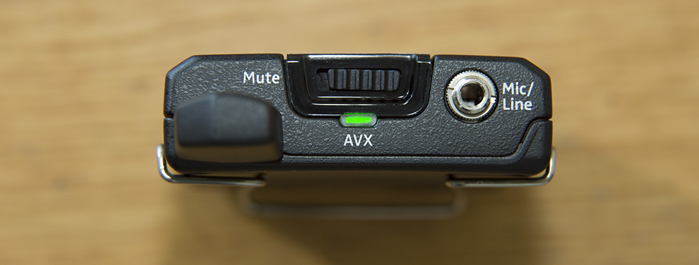 ゼンハイザー AVX 送信機 上面