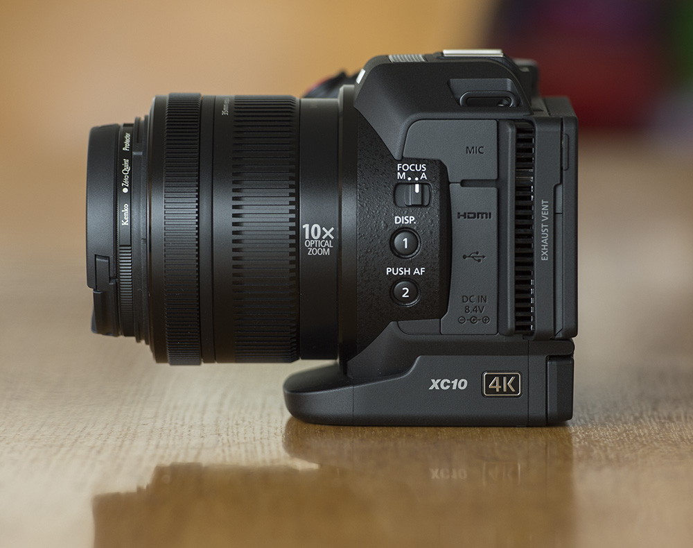 Canon XC10